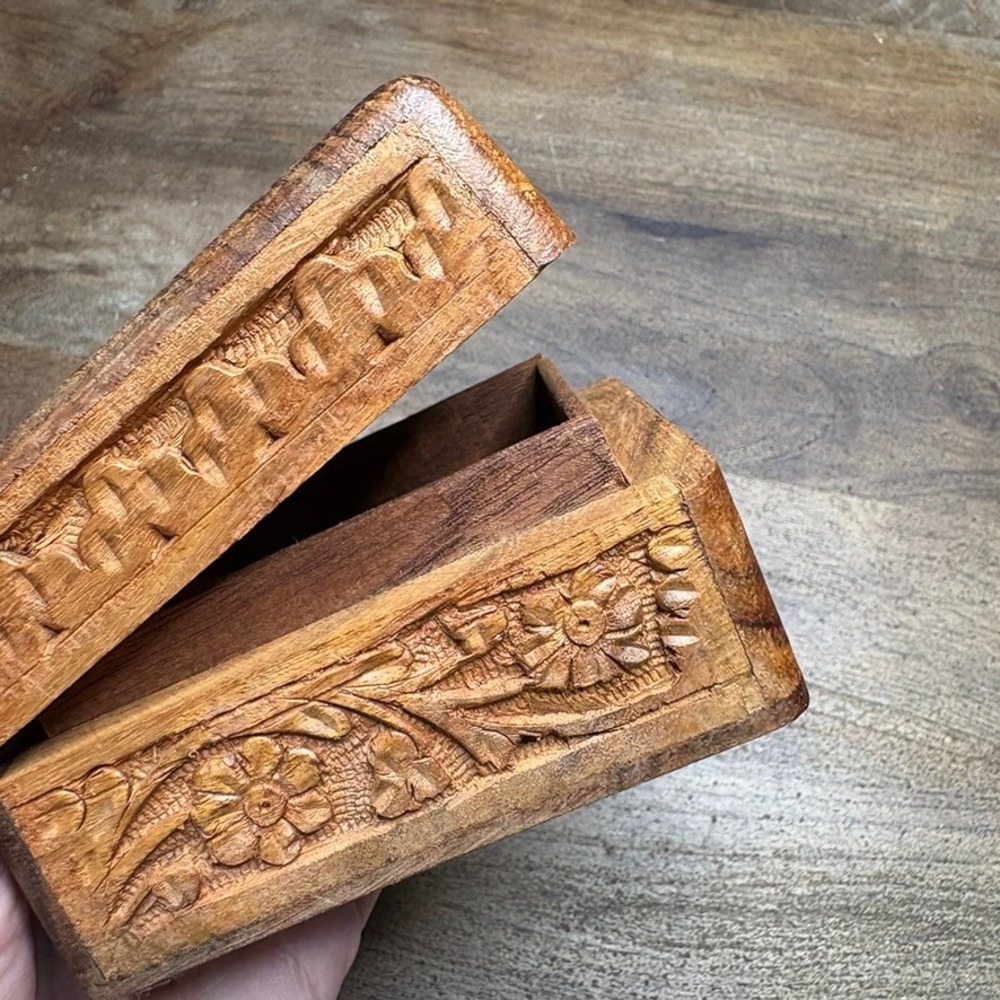 Hand Carved Wood Trinket Box Velvet Lined Floral Sun 2.5 X 5 Made in India